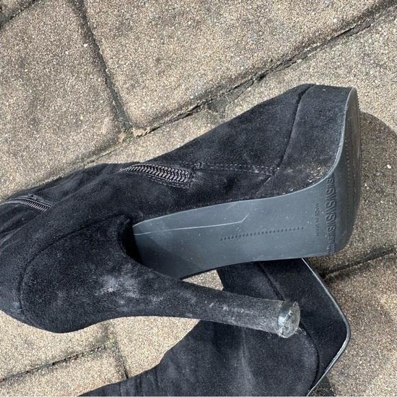 Stuart Weitzman Suede Over the Knee Button Back Platform Boots - Picture 5 of 8